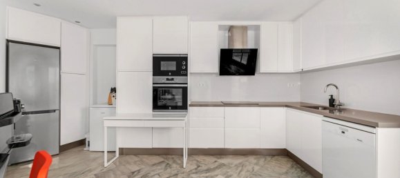 4 bedrooms Apartment in Marbella, Spain No. 67406 8