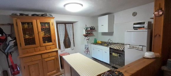 6-Zimmer Villa in Castello dell'Acqua, Italy, Nr. 111330 5
