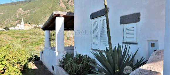 2 غرف نوم فيلا في Malfa, Italy رقم 107230 48