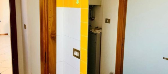 2 rooms Office in Montesilvano, Italy No. 178277 8