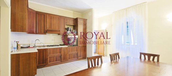 3 bedrooms Apartment in Livorno, Italy No. 88115 4