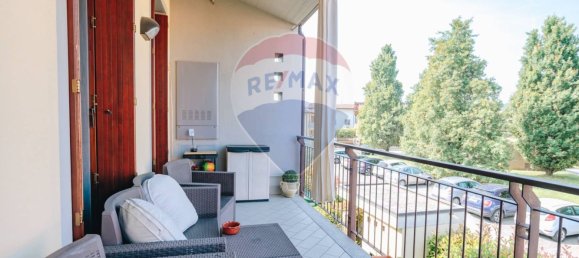 Apartamento T2 em Adro, Italy N.º 352708 11