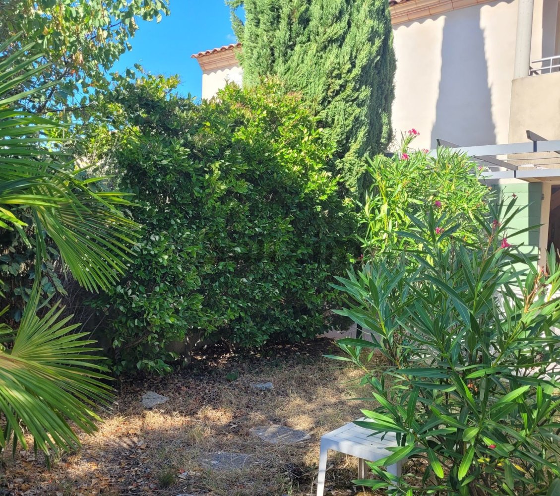 4 bedrooms Villa in Uzes, France No. 294831