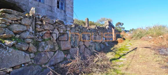 3 bedrooms House in Cinfaes, Portugal No. 160638 8