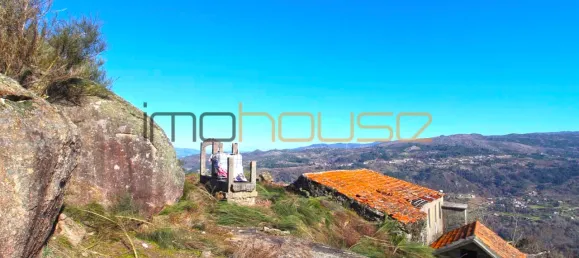 3 bedrooms House in Cinfaes, Portugal No. 160638 7