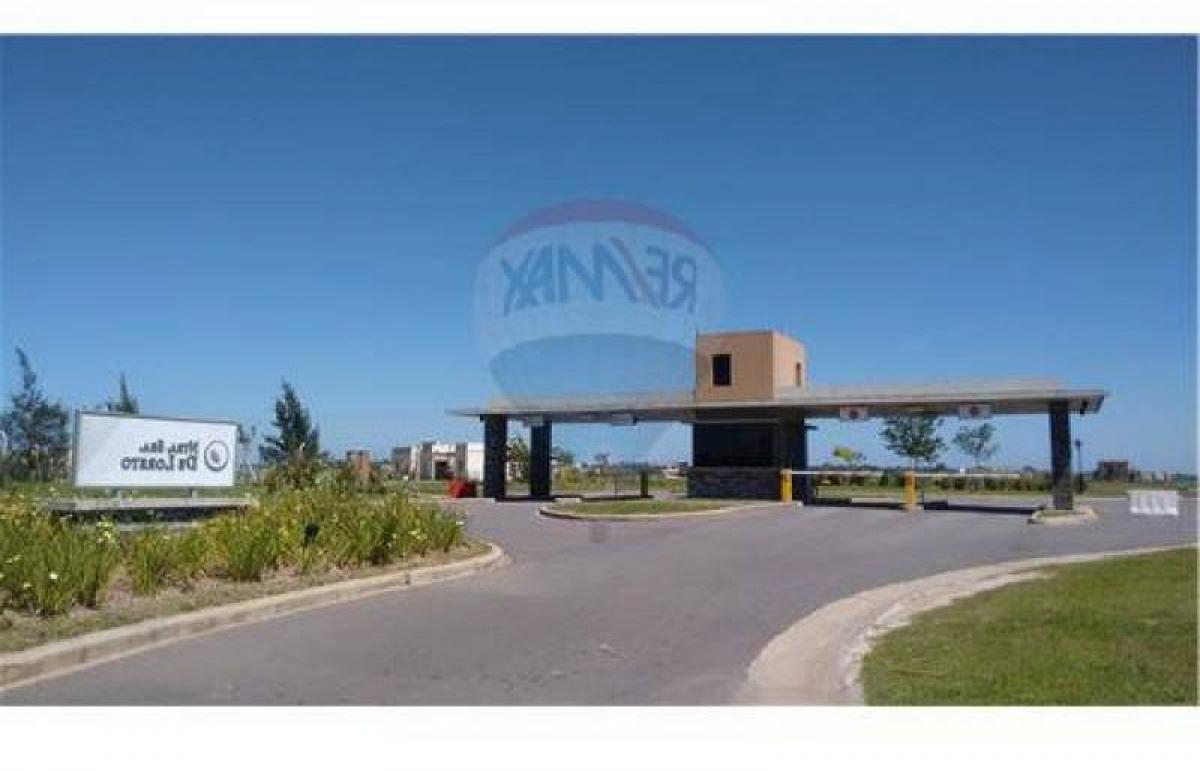  Land in Escobar, Argentina No. 118646