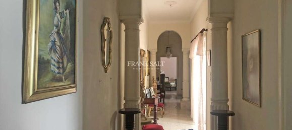 Мезонет с 2 спальнями в Фгура, Мальта № 8100 4