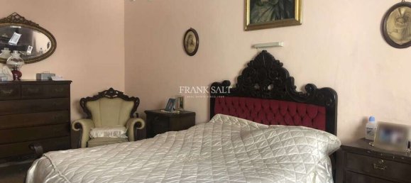 Мезонет с 2 спальнями в Фгура, Мальта № 8100 26