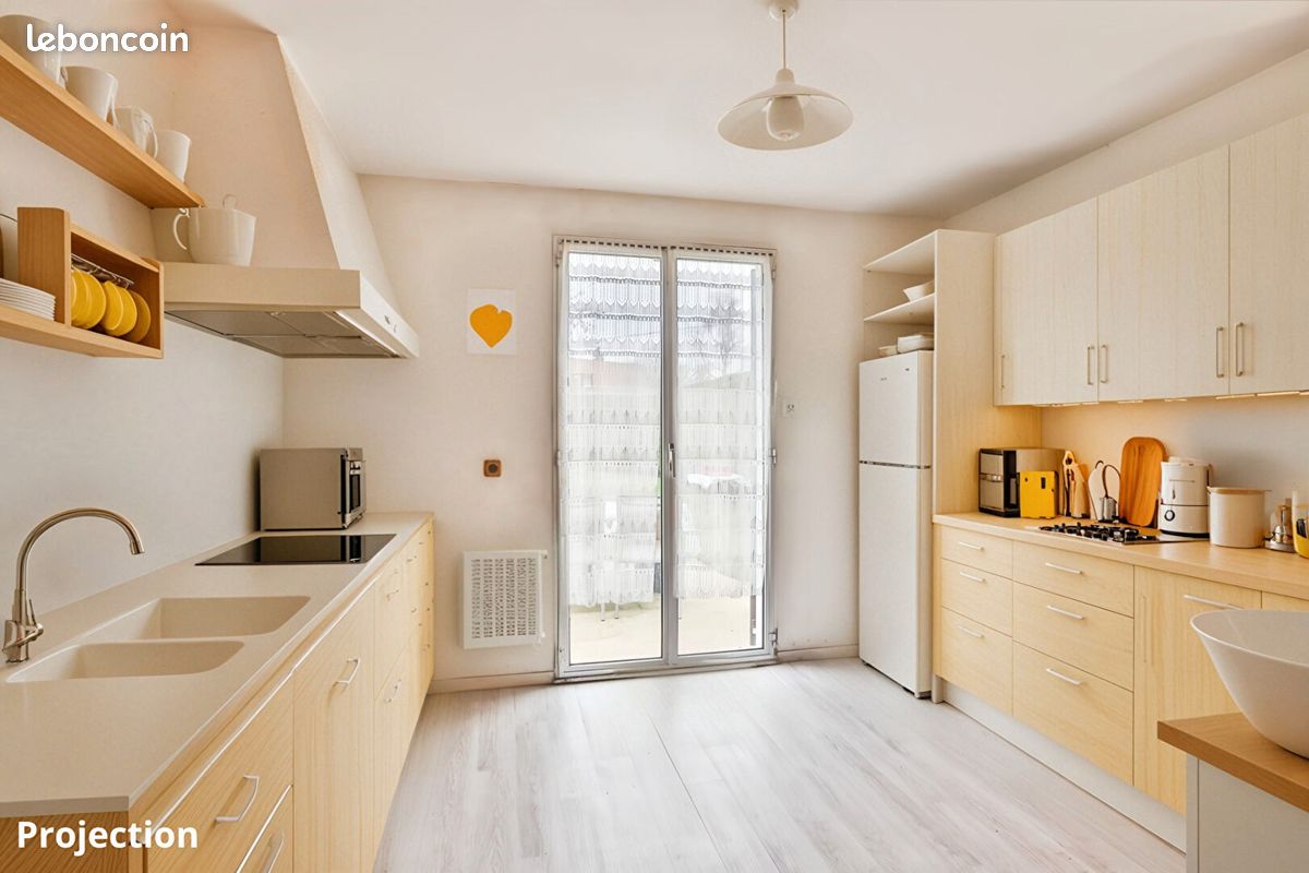 5 bedrooms House in Garancieres, France No. 168001