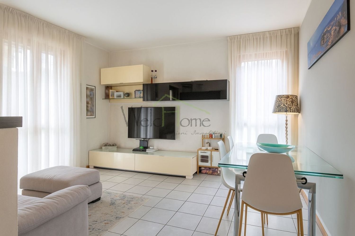 3-salle Appartement à Tavernerio, Italy No. 167676