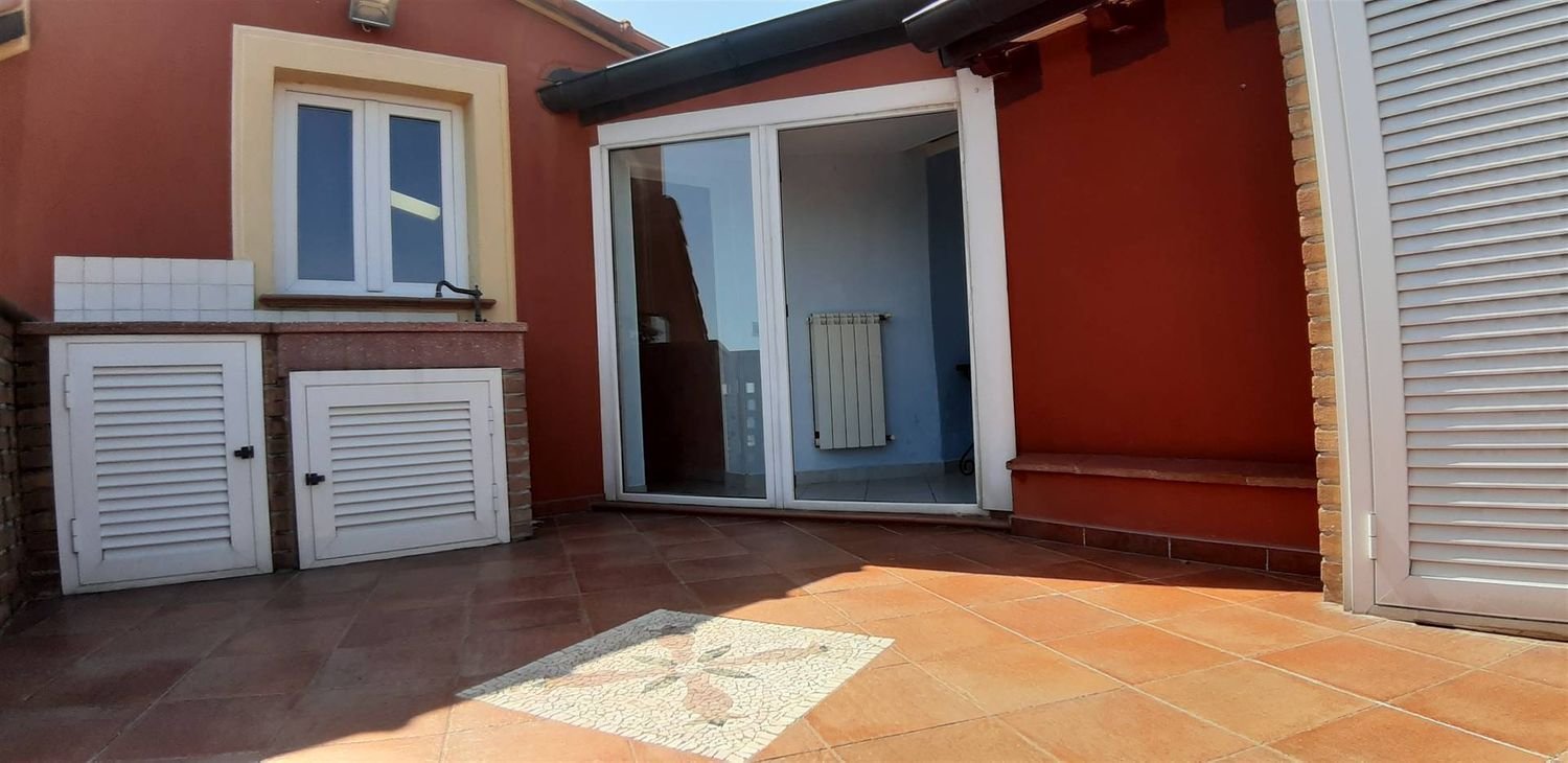 4-salle Penthouse à Vezzano Ligure, Italy No. 220303