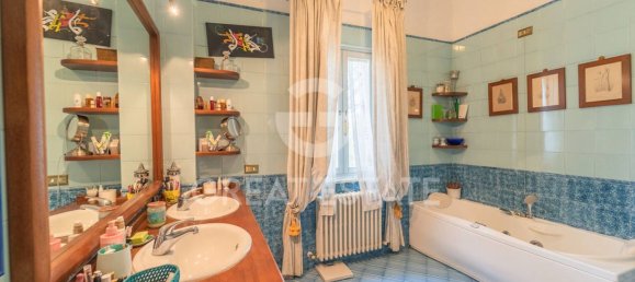 Villa de 11 dormitorios en Collazzone, Italy No. 230420 38