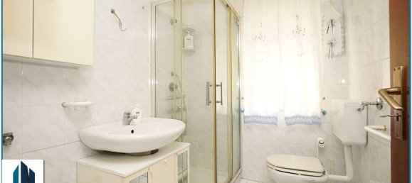 4 bedrooms Apartment in Messina, Italy No. 318462 17