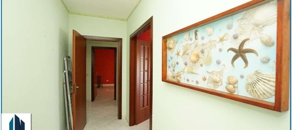 4 bedrooms Apartment in Messina, Italy No. 318462 23