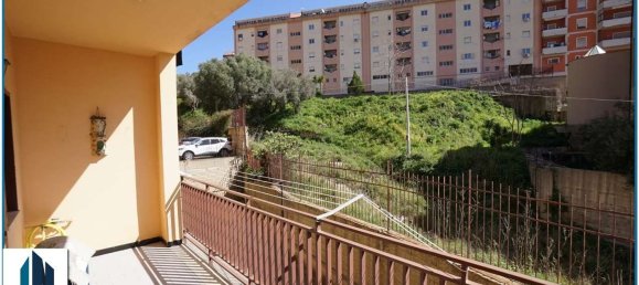 4 bedrooms Apartment in Messina, Italy No. 318462 25