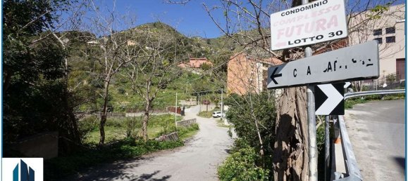 4 bedrooms Apartment in Messina, Italy No. 318462 30