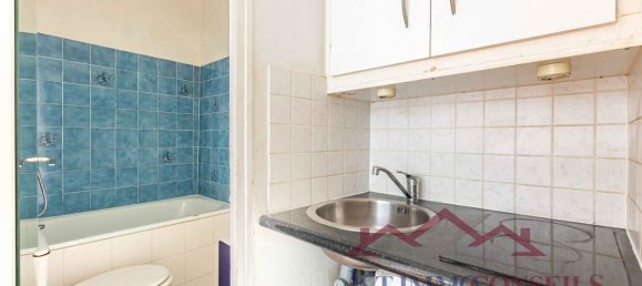 1 bedroom Apartment in Paris, France No. 320912 3