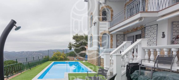 4 غرف نوم فيلا في Lloret de Mar, Spain رقم 10754 2