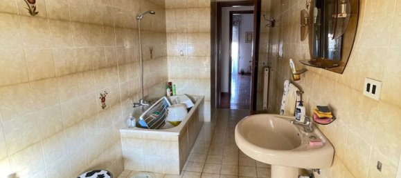 7 غرف نوم شقة في Caltanissetta, Italy رقم 316642 23