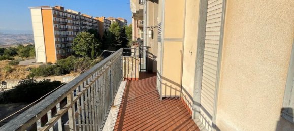 7 غرف نوم شقة في Caltanissetta, Italy رقم 316642 19