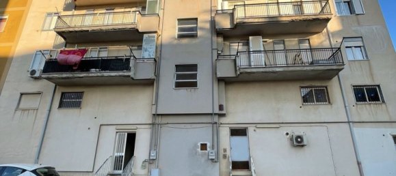 7 غرف نوم شقة في Caltanissetta, Italy رقم 316642 44