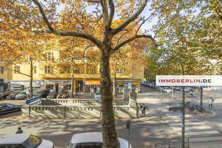 Квартира с 3 комнатами в Вильмерсдорф, Германия № 247509