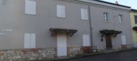 7 rooms Apartment in Gazzola, Italy No. 95632 5