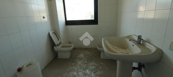 Квартира с 4 комнатами в Сан Миниато, Италия № 135762 12