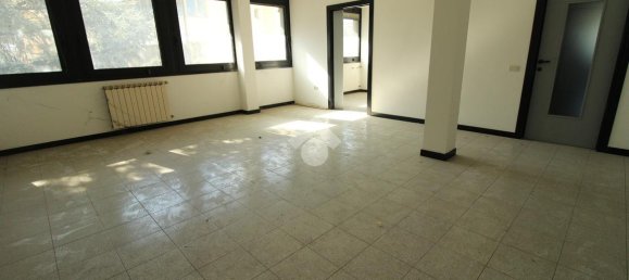 Квартира с 4 комнатами в Сан Миниато, Италия № 135762 2