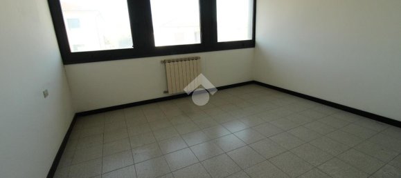 Квартира с 4 комнатами в Сан Миниато, Италия № 135762 13