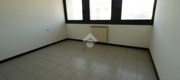 Квартира с 4 комнатами в Сан Миниато, Италия № 135762 14