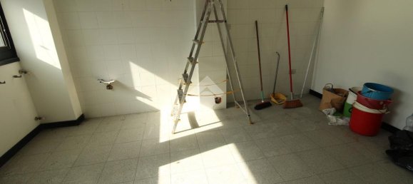 Квартира с 4 комнатами в Сан Миниато, Италия № 135762 6