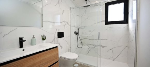 3 bedrooms Townhouse in Filipinas, Spain No. 13526 12