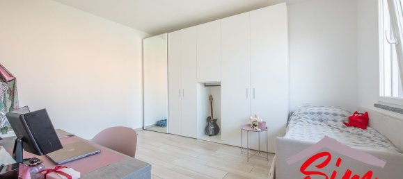 5 rooms Villa in Novara, Italy No. 207031 4