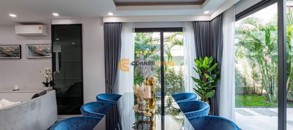 240m² Cafe / restaurant in Pattaya, Thailand No. 24836 2