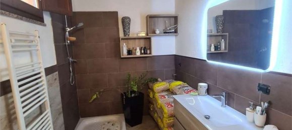 6-salle Villa à Rubiera, Italy No. 94438 16