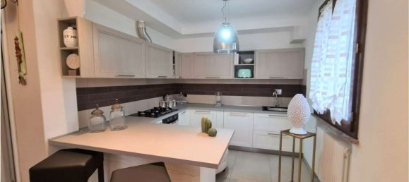 6-salle Villa à Rubiera, Italy No. 94438 6