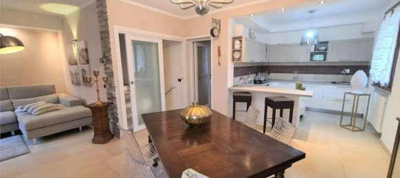 6-salle Villa à Rubiera, Italy No. 94438 4