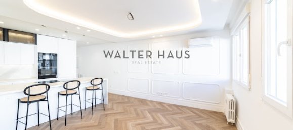 Apartamento de 3 dormitorios en Madrid, Spain No. 181005 3