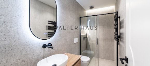 Apartamento de 3 dormitorios en Madrid, Spain No. 181005 10