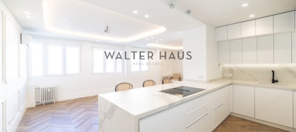 Apartamento de 3 dormitorios en Madrid, Spain No. 181005 18