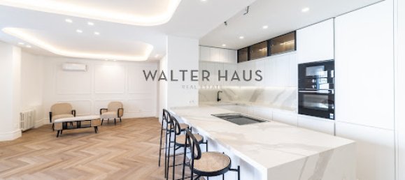 Apartamento de 3 dormitorios en Madrid, Spain No. 181005 14