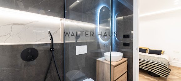 Apartamento de 3 dormitorios en Madrid, Spain No. 181005 11