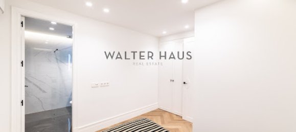 Apartamento de 3 dormitorios en Madrid, Spain No. 181005 20