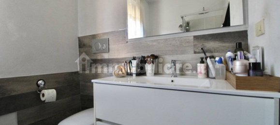 Квартира с 3 спальнями в Сиена, Италия № 151926 9