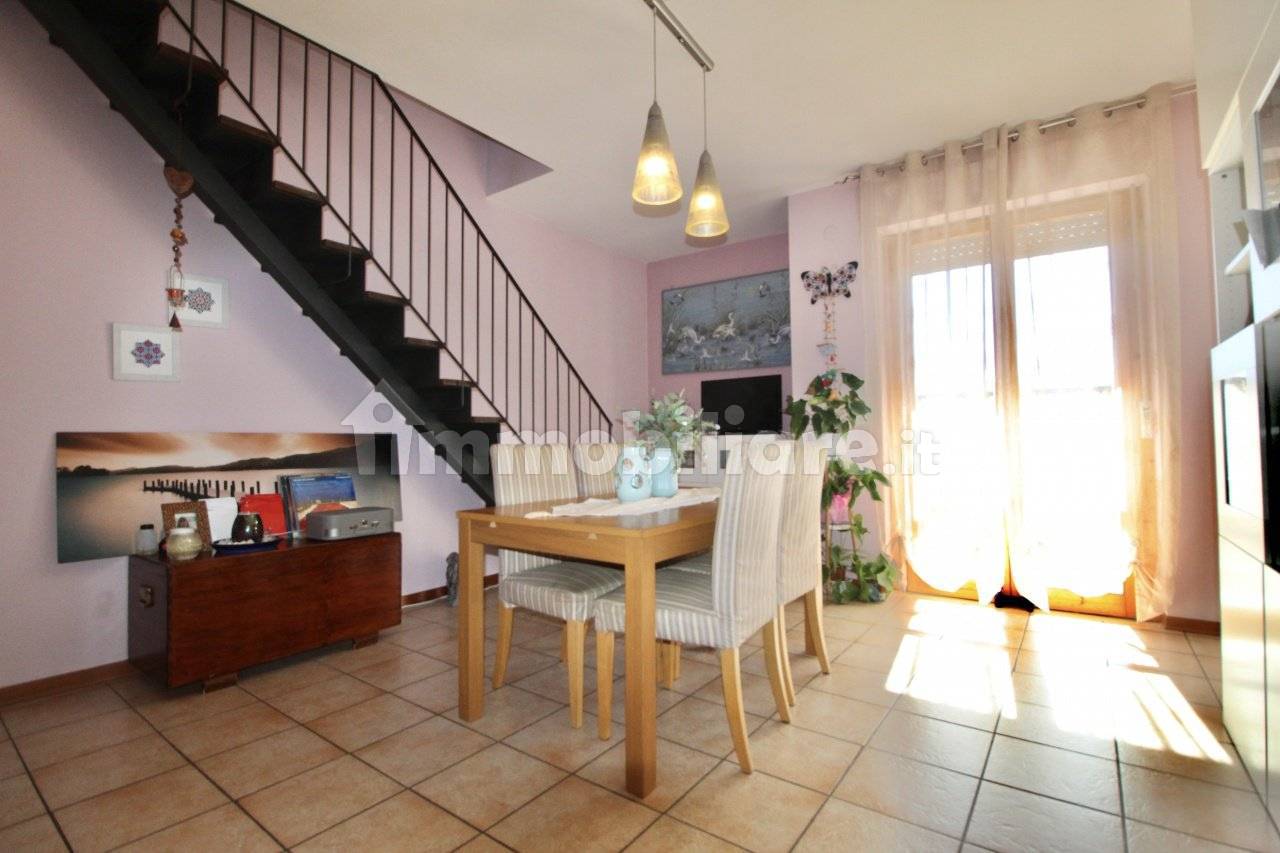 Квартира с 3 спальнями в Сиена, Италия № 151926