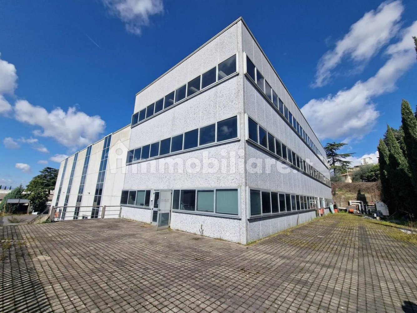 5160m² Warehouse in Calenzano, Italy No. 325322