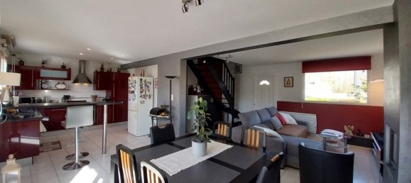 3 Schlafzimmer Villa in Chateauneuf-d'Ille-et-Vilaine, France, Nr. 193063 5