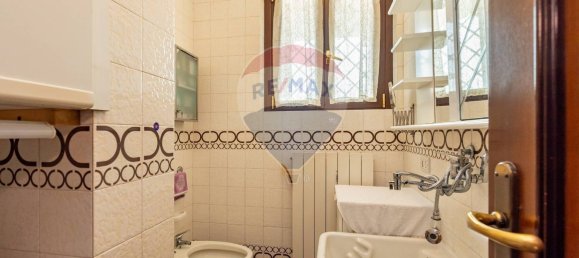 4 rooms Apartment in Uboldo, Italy No. 54934 22