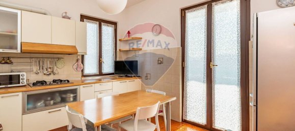 4 rooms Apartment in Uboldo, Italy No. 54934 10